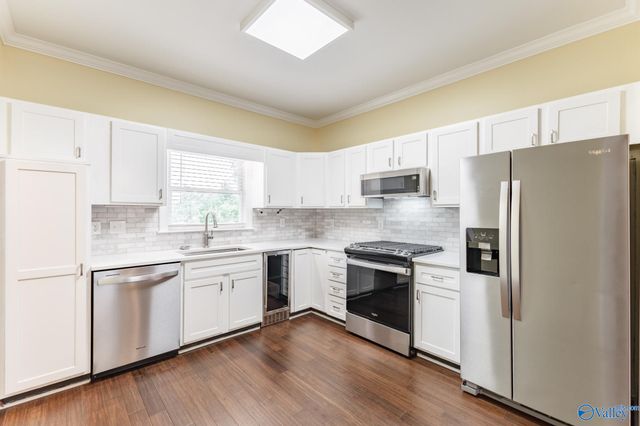 4770 Whitesburg Drive 301, Huntsville, AL 35802