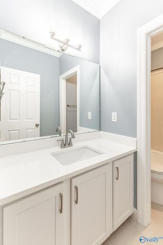 4770 Whitesburg Drive 301, Huntsville, AL 35802