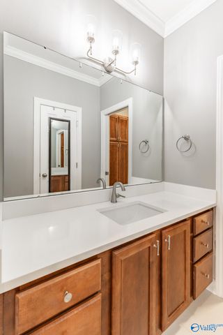 4770 Whitesburg Drive 301, Huntsville, AL 35802