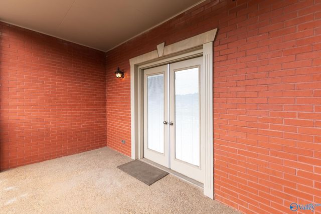 4770 Whitesburg Drive 301, Huntsville, AL 35802