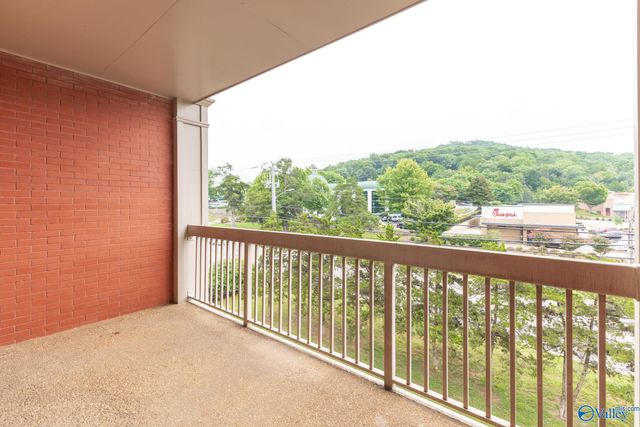 4770 Whitesburg Drive 301, Huntsville, AL 35802