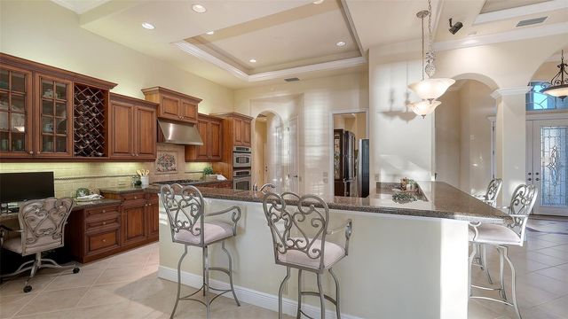 7512 ABBEY GLEN, Lakewood Ranch, FL 34202