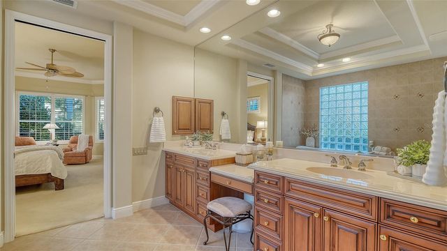 7512 ABBEY GLEN, Lakewood Ranch, FL 34202
