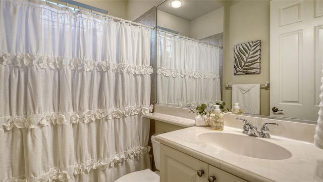 7512 ABBEY GLEN, Lakewood Ranch, FL 34202