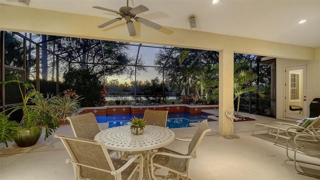 7512 ABBEY GLEN, Lakewood Ranch, FL 34202
