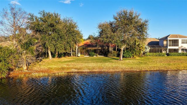 7512 ABBEY GLEN, Lakewood Ranch, FL 34202