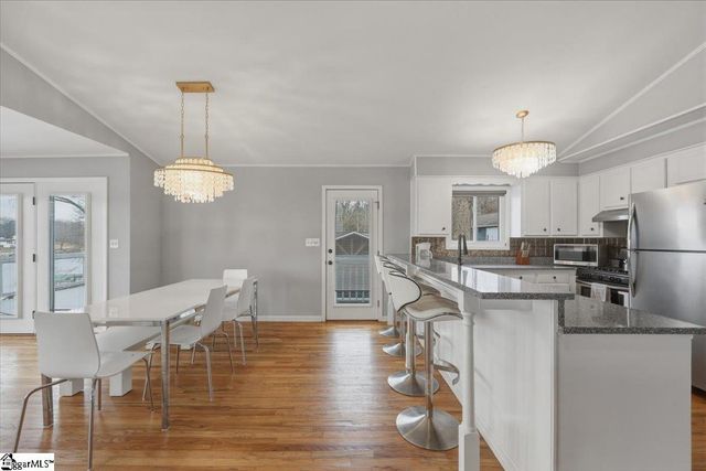 412 Rockcove Road, Inman, SC 29349