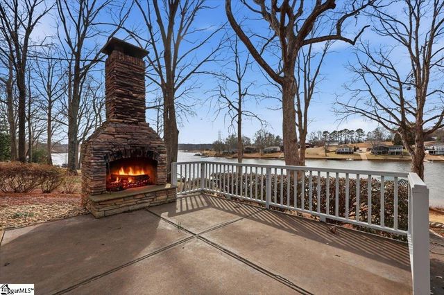 412 Rockcove Road, Inman, SC 29349