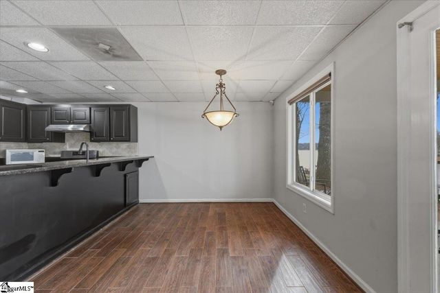 412 Rockcove Road, Inman, SC 29349