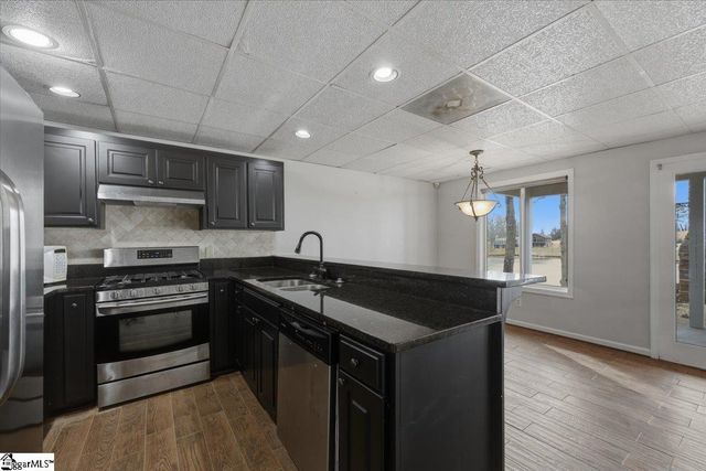 412 Rockcove Road, Inman, SC 29349