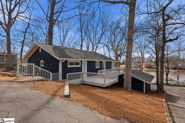 412 Rockcove Road, Inman, SC 29349