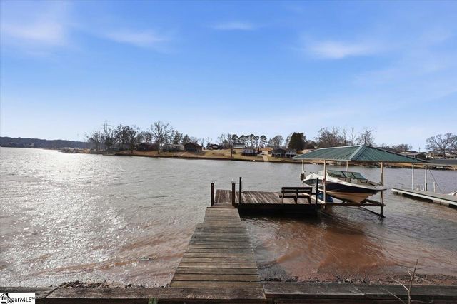 412 Rockcove Road, Inman, SC 29349