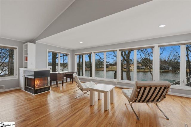 412 Rockcove Road, Inman, SC 29349