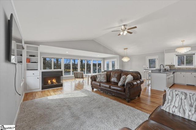 412 Rockcove Road, Inman, SC 29349