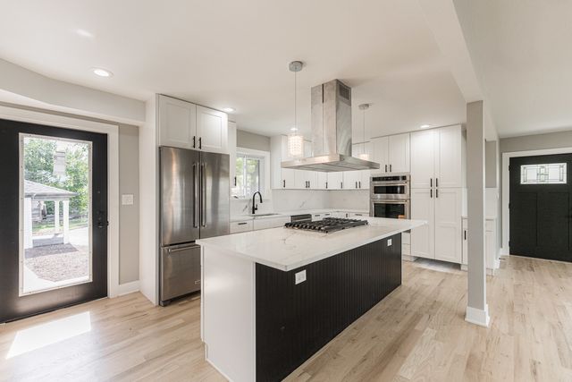 147 W North Avenue, Lombard, IL 60148