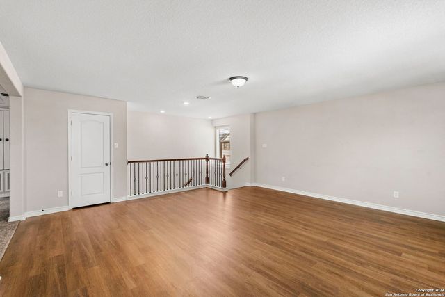 5104 DEVANADO WAY, San Antonio, TX 78261