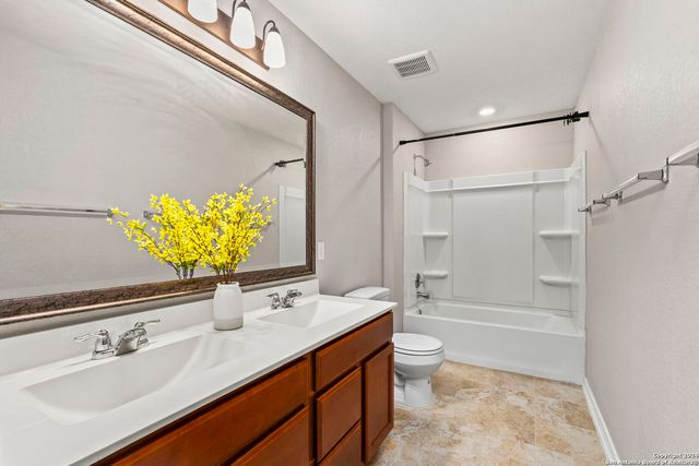 5104 DEVANADO WAY, San Antonio, TX 78261