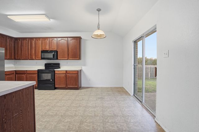 700 locustberry, Red Oak, TX 75154