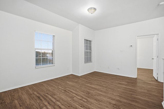 700 locustberry, Red Oak, TX 75154