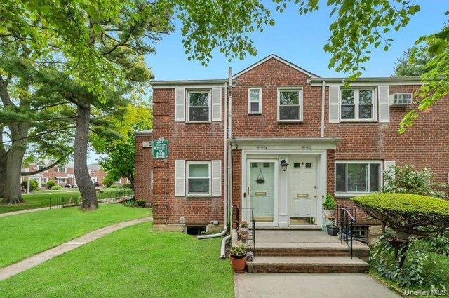 261-72 Langstone Ave Avenue UPPER, Glen Oaks, NY 11004