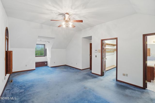5246 Spring Creek Lane, Sylvania, OH 43560