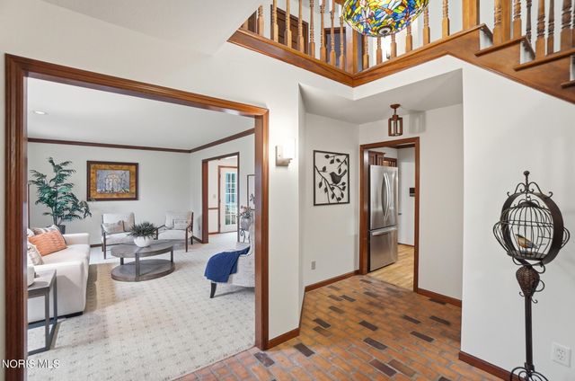 5246 Spring Creek Lane, Sylvania, OH 43560