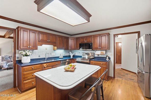 5246 Spring Creek Lane, Sylvania, OH 43560