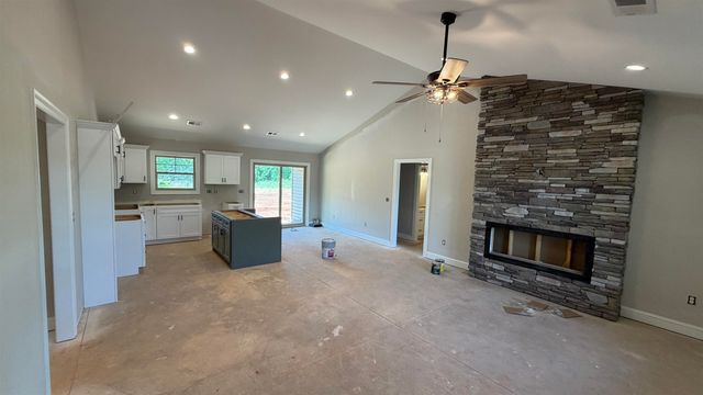 1079 N Green River, Gaffney, SC 29341
