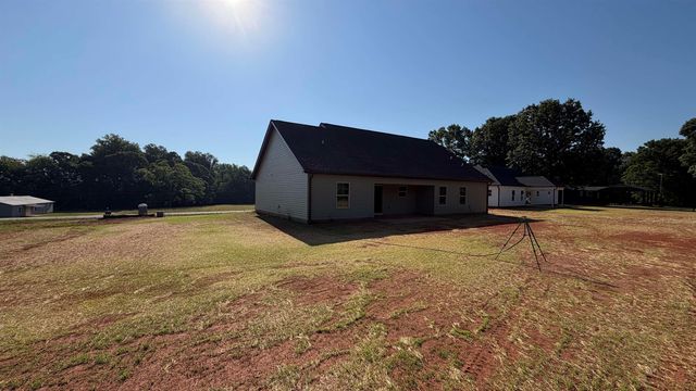 1079 N Green River, Gaffney, SC 29341