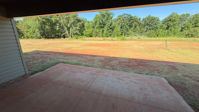 1079 N Green River, Gaffney, SC 29341