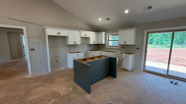 1079 N Green River, Gaffney, SC 29341