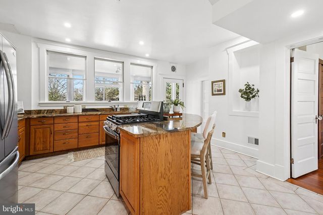 7212 BLAIR RD NW, Washington, DC 20012