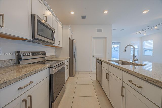 7214 Rockwood Rd, Jupiter, FL 33458