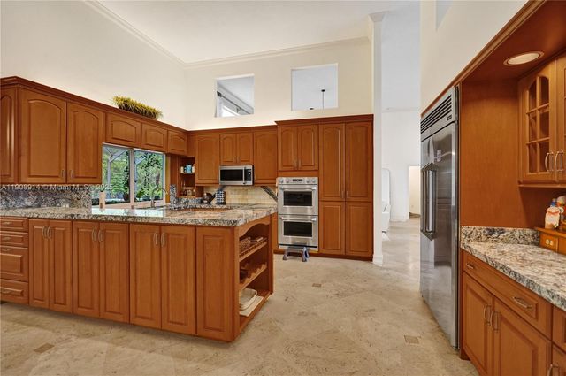 21190 Sweetwater Lane N, Boca Raton, FL 33428