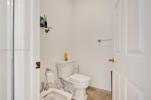 21190 Sweetwater Lane N, Boca Raton, FL 33428