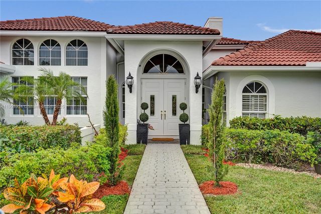 21190 Sweetwater Lane N, Boca Raton, FL 33428