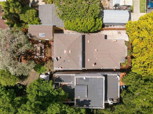 389 38Th St, Oakland, CA 94609
