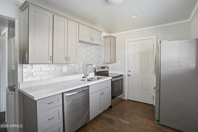 3426 N MILLER Road 8, Scottsdale, AZ 85251