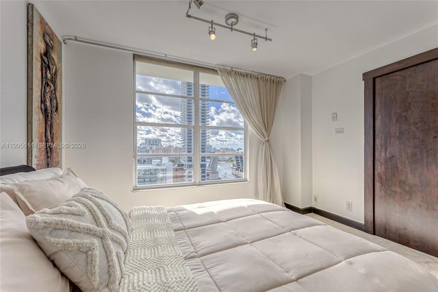 3800 S Ocean Drive 1606, Hollywood, FL 33019