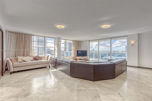 3800 S Ocean Drive 1606, Hollywood, FL 33019