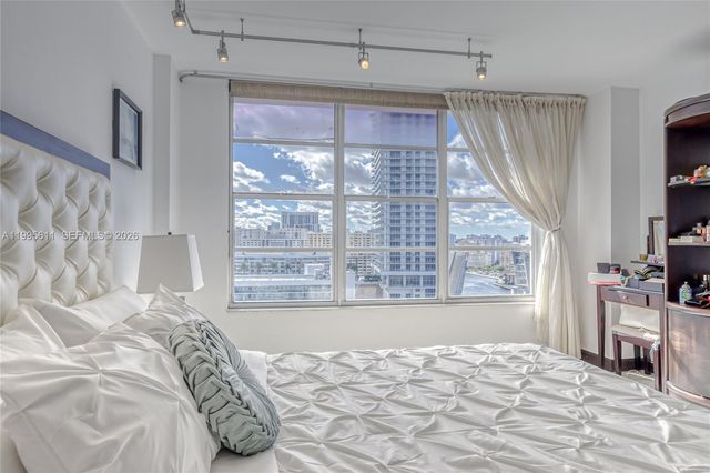 3800 S Ocean Drive 1606, Hollywood, FL 33019