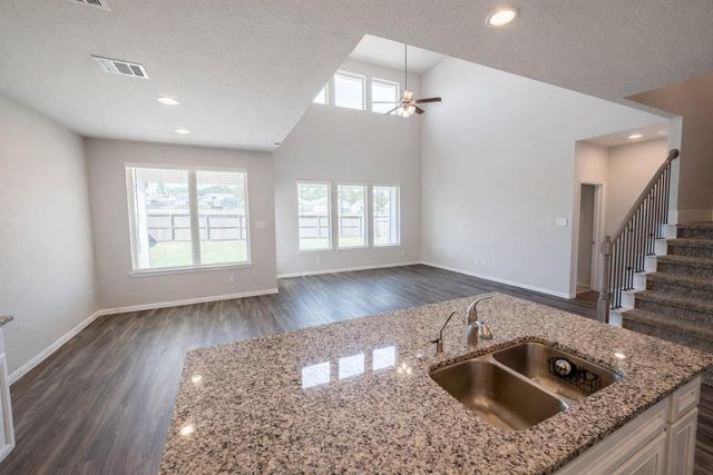 1258 Sandstone Hills Drive, Montgomery, TX 77316