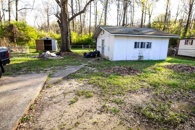 1421 Scotia St, Camden, AR 71701