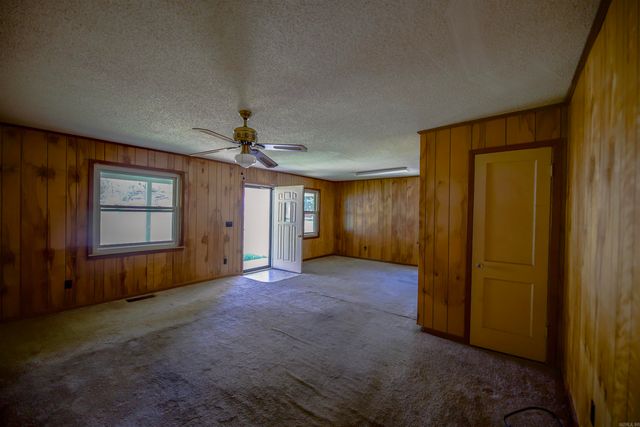 1421 Scotia St, Camden, AR 71701