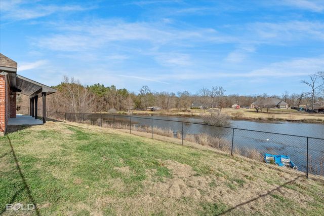 9675 Heron Springs Drive, Shreveport, LA 71106