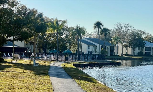 3161 LAKE PINE WAY S H1, Tarpon Springs, FL 34688