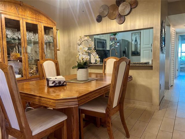 3161 LAKE PINE WAY S H1, Tarpon Springs, FL 34688