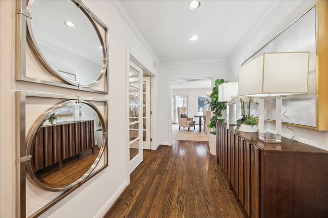 3109 Avalon Place, Houston, TX 77019