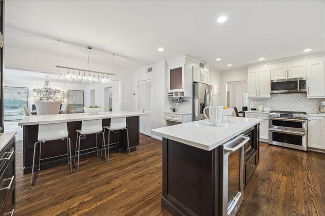 3109 Avalon Place, Houston, TX 77019