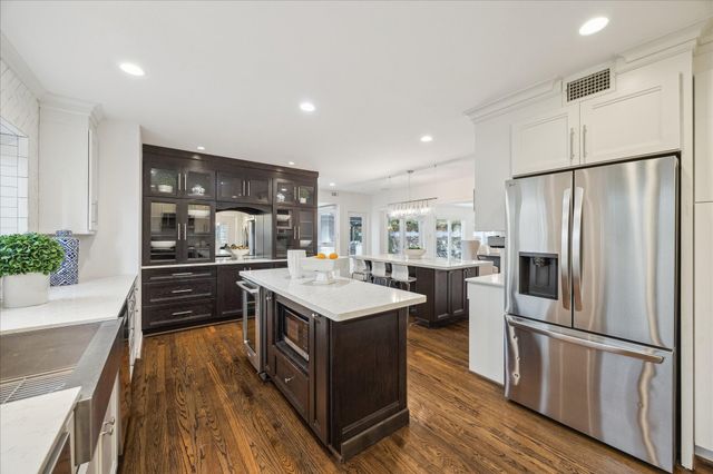 3109 Avalon Place, Houston, TX 77019